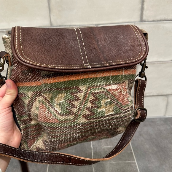 Myra bag crossbody tan gray leather boho woven western southwest canvas - Picture 2 of 10